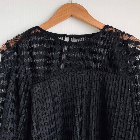 Moon River black sheer mesh textured bell sleeve top - Picture 2 of 7